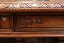 Renaissance style Desk table in Walnut, France 19th century