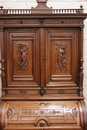 Renaissance style Desk in Walnut, France 19th century