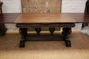 Renaissance style Table in Walnut, France 19th century